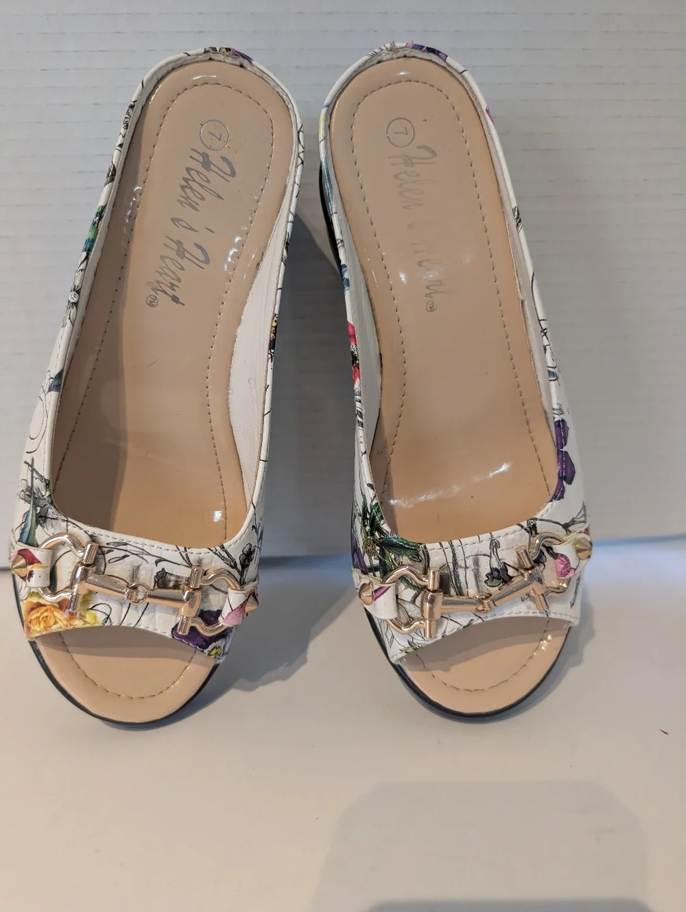 Helen's Heart Sz.7 Floral  Platform Slides - Picture 7 of 13